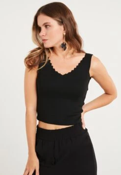 LELA Regular Fit - Top - Black 7 LELA Regular Fit - Top - Black -Lela 01ed132e235e4cdeaa93145023c2a850