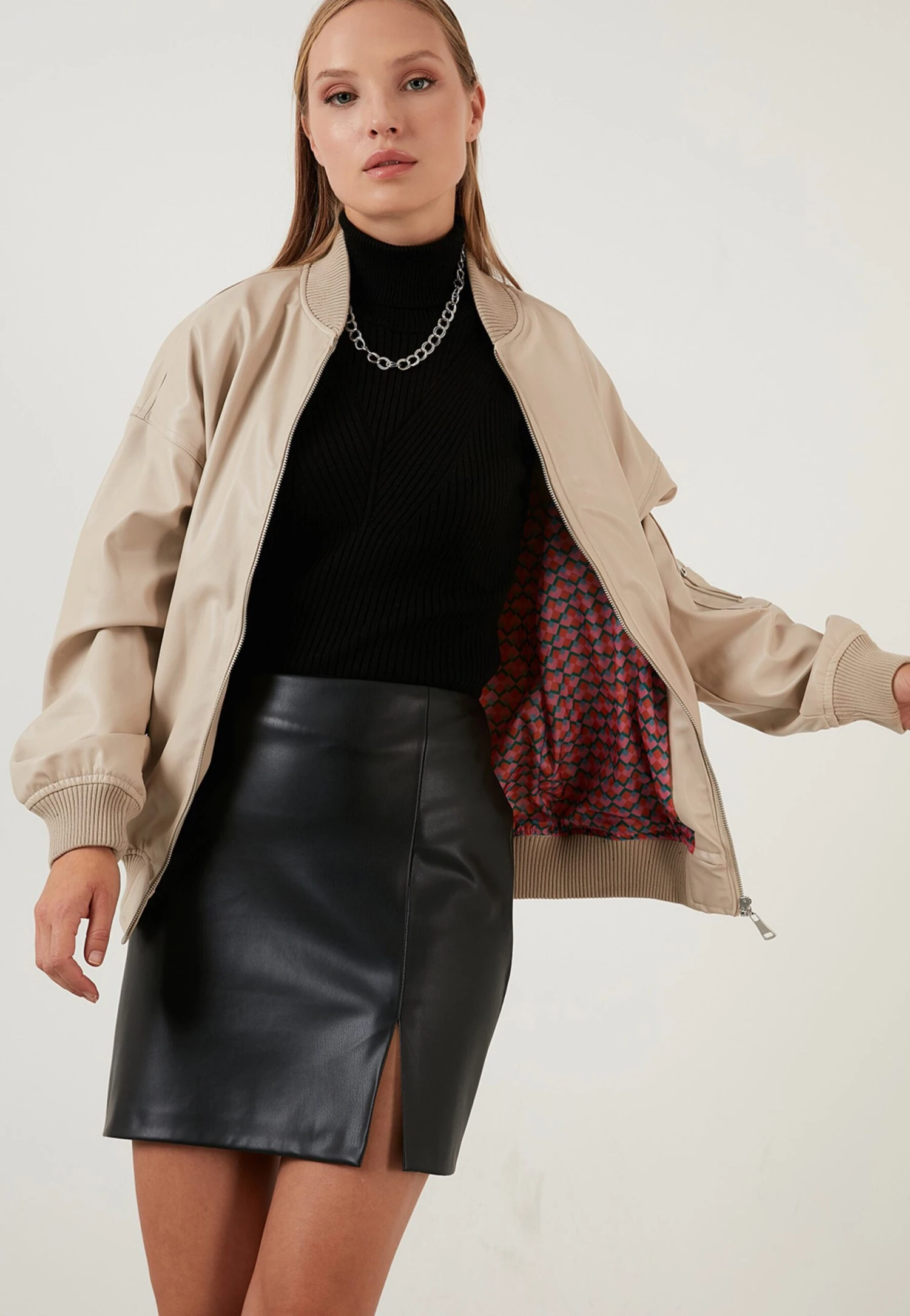 LELA Loose FitGiacca In SimilpelleStone Donna Giacche E Blazer L6S21U01P-C11 5 LELA Loose FitGiacca In SimilpelleStone Donna Giacche E Blazer L6S21U01P-C11 - immagine 5