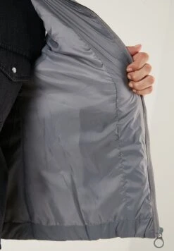 LELA Regular Fit - Smanicato - Grey -Lela 17e65043d85c4f8c860e5a6e8f815cd0