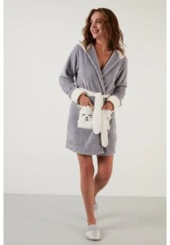 Lela -Lela 1ae1f72cd727423e90f4920b775091f7