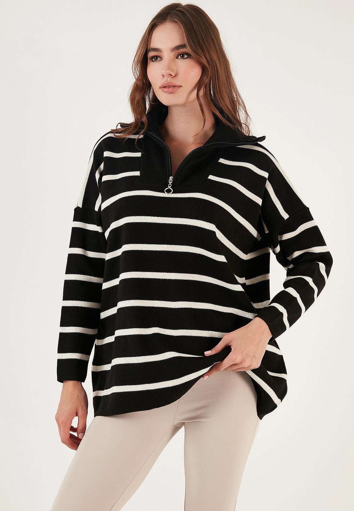 LELA MaglioneBlack/Light Stone Donna Maglieria L6S21I05C-Q11 4 LELA MaglioneBlack/Light Stone Donna Maglieria L6S21I05C-Q11 - immagine 4