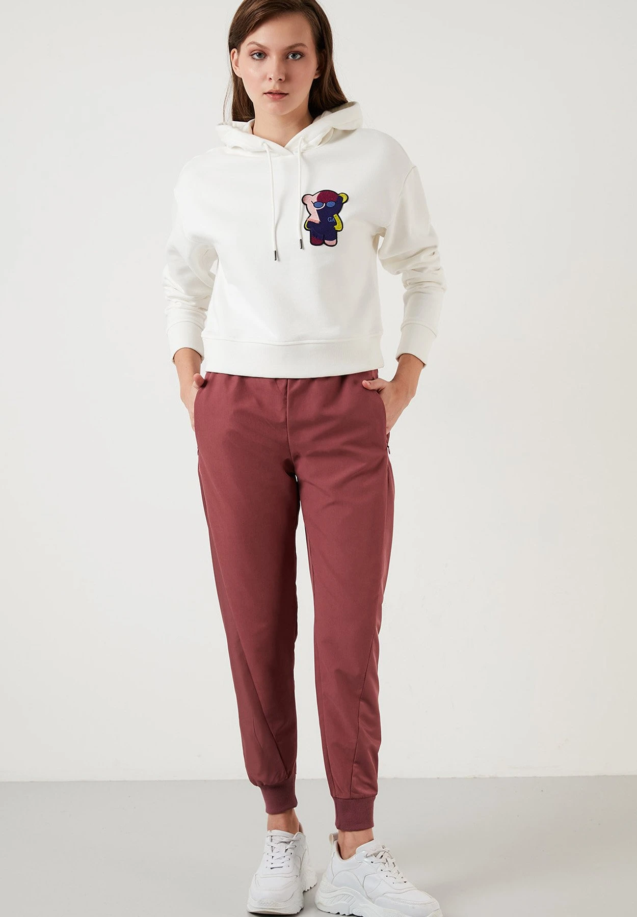 LELA Regular FitPantaloni SportiviDusty Rose Color Donna Pantaloni L6S21A00V-J11 2 LELA Regular FitPantaloni SportiviDusty Rose Color Donna Pantaloni L6S21A00V-J11 - immagine 2