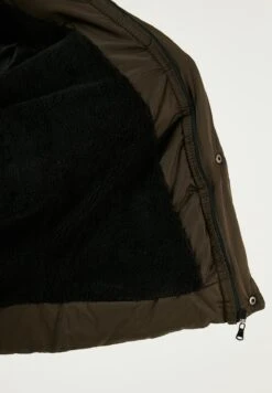 LELA Regular FitCappotto InvernaleDark Khaki Bambini Abbigliamento Outwear L6S24L00A-N11 -Lela 25cfa161bcd1466b974a6815cfa1484a