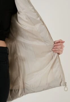 LELA Cappotto InvernaleStone Colored Donna Cappotti L6S21U00H-C11 -Lela 2a25bae2ae4a466e86e9347fa6a80eb7