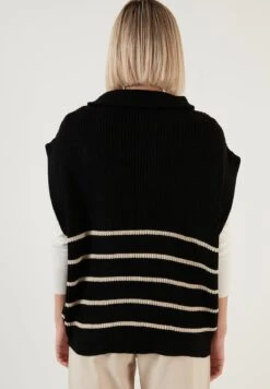 LELA Regular FitT-Shirt Con StampaBlack Donna T-shirt E Top L6S21D02C-Q11 8 LELA Regular FitT-Shirt Con StampaBlack Donna T-shirt E Top L6S21D02C-Q11 -Lela 2e501b339ee94cbbae3c5ecd9e421a1c