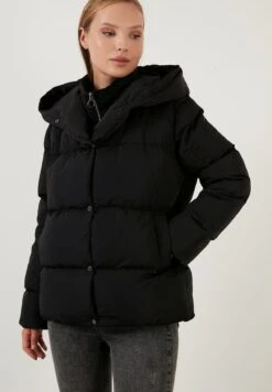 LELA Giacca InvernaleBlack Donna Giacche E Blazer L6S21U00V-Q11 -Lela 3045653ab3ed488eafd313f73a440125