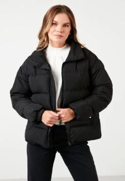 LELA Regular Fit - Giacca Invernale - Black 7 LELA Regular Fit - Giacca Invernale - Black -Lela 30ac1e38a8dd43239c8f17b9e9c85c4e