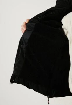 LELA Regular FitCappotto InvernaleBlack Bambini Abbigliamento Outwear L6S24L00P-Q11 -Lela 3856b16a16254fa093a3a75ab468162e