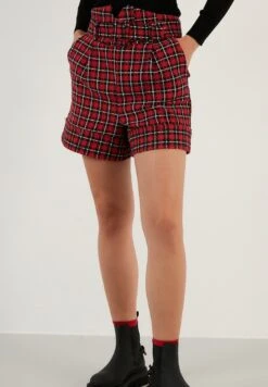 LELA Regular Fit - Shorts - Red -Lela 3a1fe1cacc2842318a4d5a12f92ae6b4