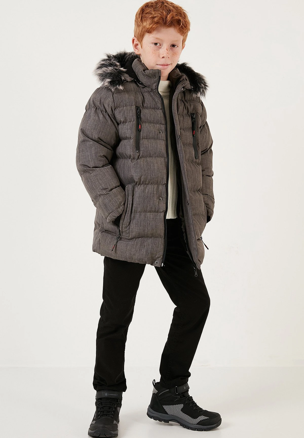 LELA Regular FitGiacca InvernaleGrey Bambini Abbigliamento Outwear L6S24L00C-C12 1 LELA Regular FitGiacca InvernaleGrey Bambini Abbigliamento Outwear L6S24L00C-C12