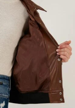 LELA Loose Fit - Giacca In Similpelle - Brown -Lela 47278113153a484aa87055639e21e0cb