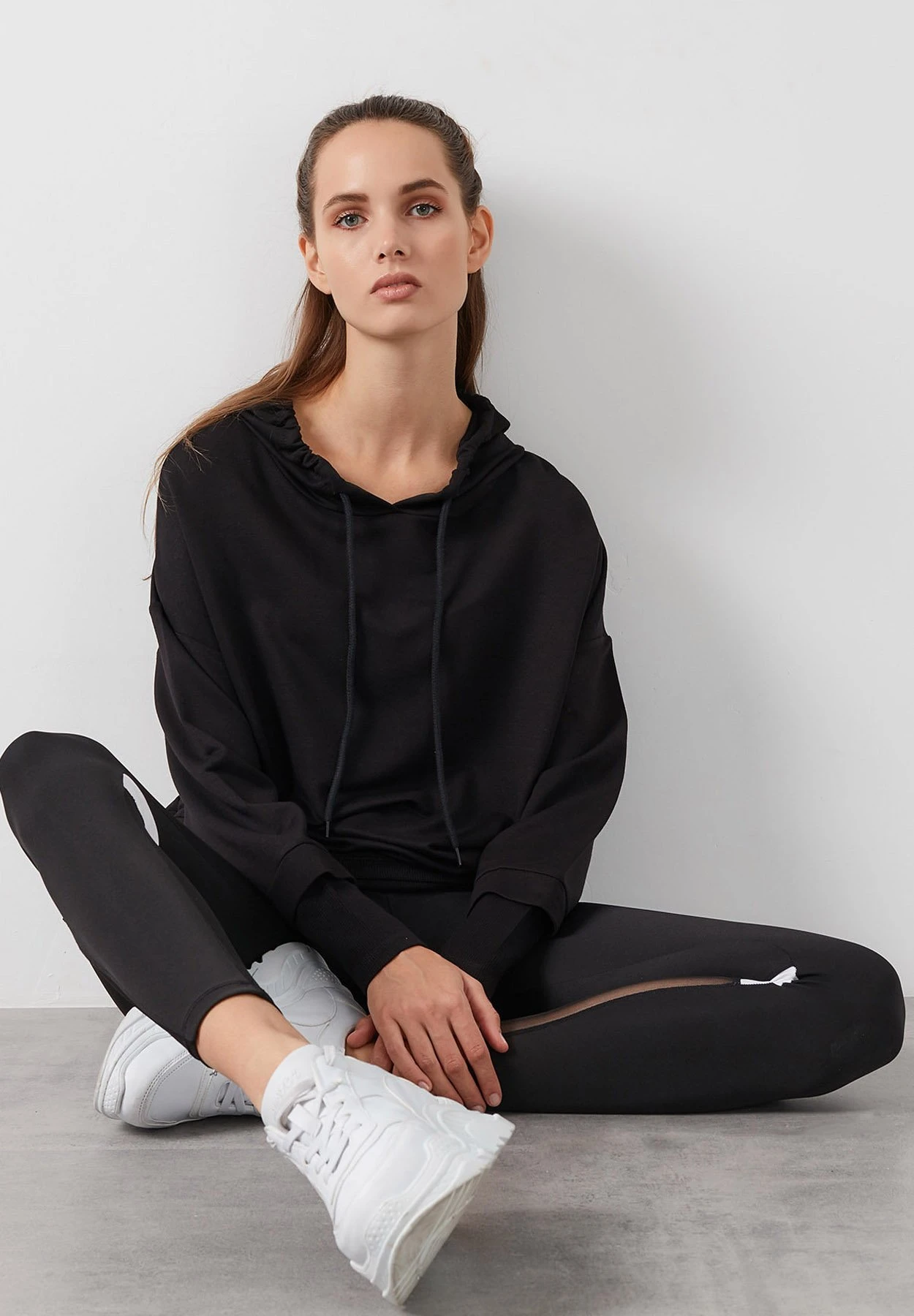 LELA Felpa Con CappuccioBlack Donna Felpe L6S21I005-Q11 4 LELA Felpa Con CappuccioBlack Donna Felpe L6S21I005-Q11 - immagine 4