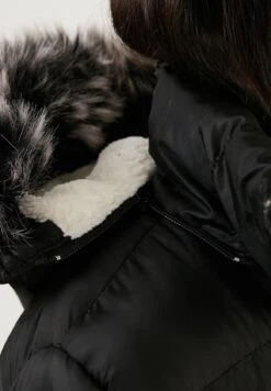 LELA Regular FitCappotto InvernaleBlack Bambini Abbigliamento Outwear L6S23L00M-Q11 -Lela 4f2bc95c3fe44d9e9a1f2b68bd0999ca