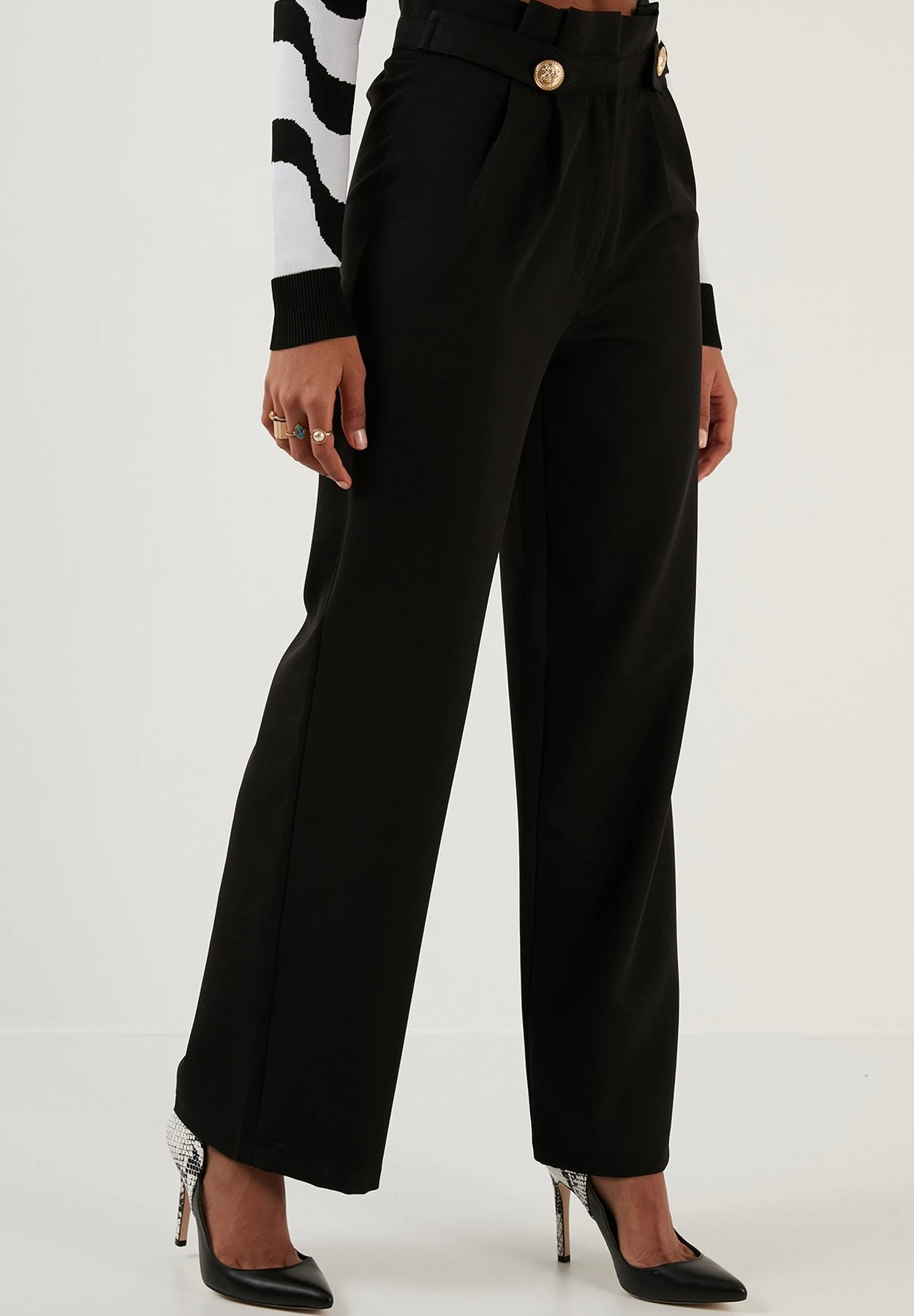 LELA Regular FitPantaloniBlack Donna Pantaloni L6S21A01C-Q11 4 LELA Regular FitPantaloniBlack Donna Pantaloni L6S21A01C-Q11 - immagine 4