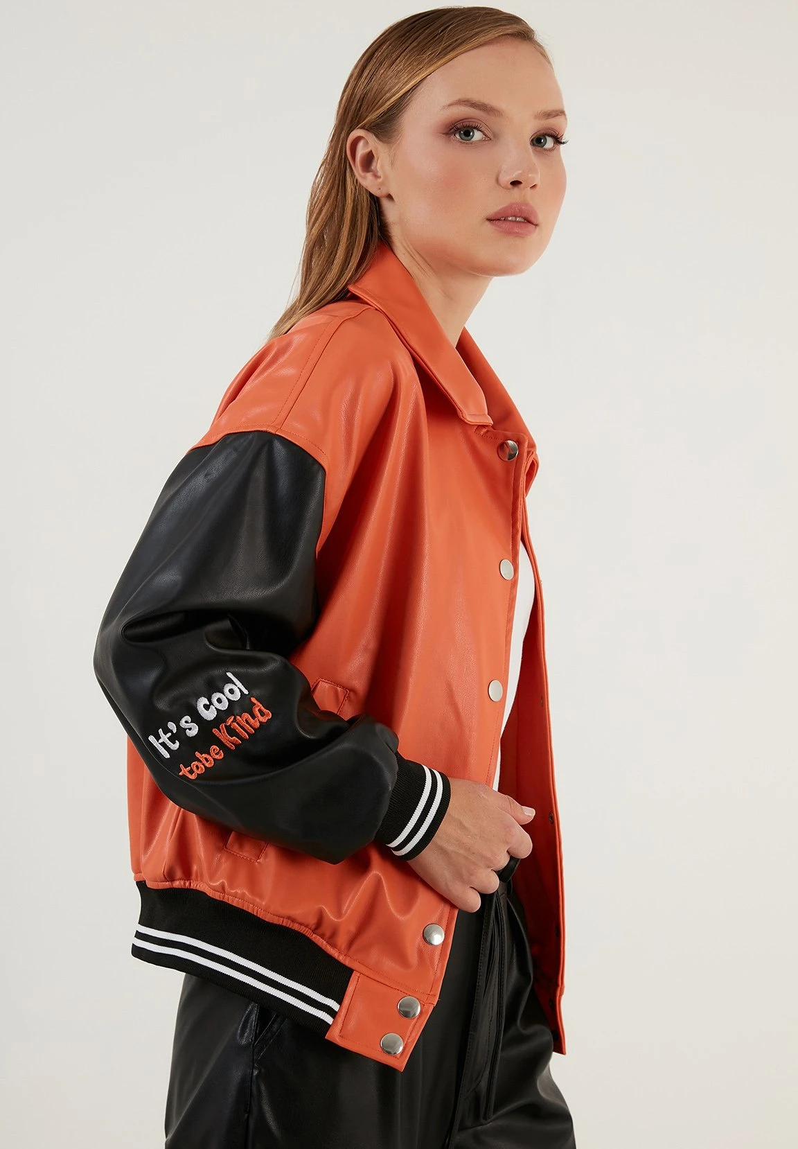 LELA Loose FitGiacca In SimilpelleOrange Donna Giacche E Blazer L6S21U01C-H11 6 LELA Loose FitGiacca In SimilpelleOrange Donna Giacche E Blazer L6S21U01C-H11 - immagine 6