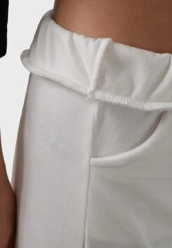 LELA Regular Fit - Pantaloni Sportivi - Ecru -Lela 6b341c247fac4ce282149bca14dbe039