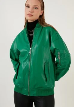 LELA Loose FitGiacca In SimilpelleBenetton Color Donna Giacche E Blazer L6S21U01P-M11 12 LELA Loose FitGiacca In SimilpelleBenetton Color Donna Giacche E Blazer L6S21U01P-M11 -Lela 6c92ce6cb43c49a8825961f5f2056524