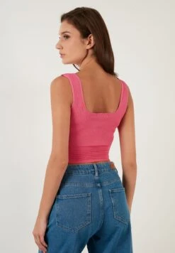 Lela -Lela 6ed825291bc347379628c35d10c23af8