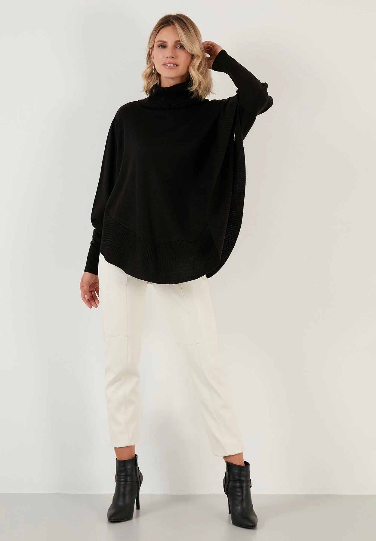 LELA MantellaBlack Donna Giacche E Blazer L6S21I03U-Q11 2 LELA MantellaBlack Donna Giacche E Blazer L6S21I03U-Q11 - immagine 2