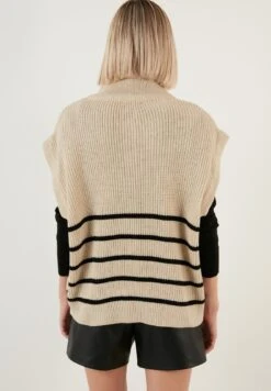 LELA Regular FitT-Shirt Con StampaStone Donna T-shirt E Top L6S21D02C-C11 -Lela 80a431b570a64ccdb993df435dadbd05