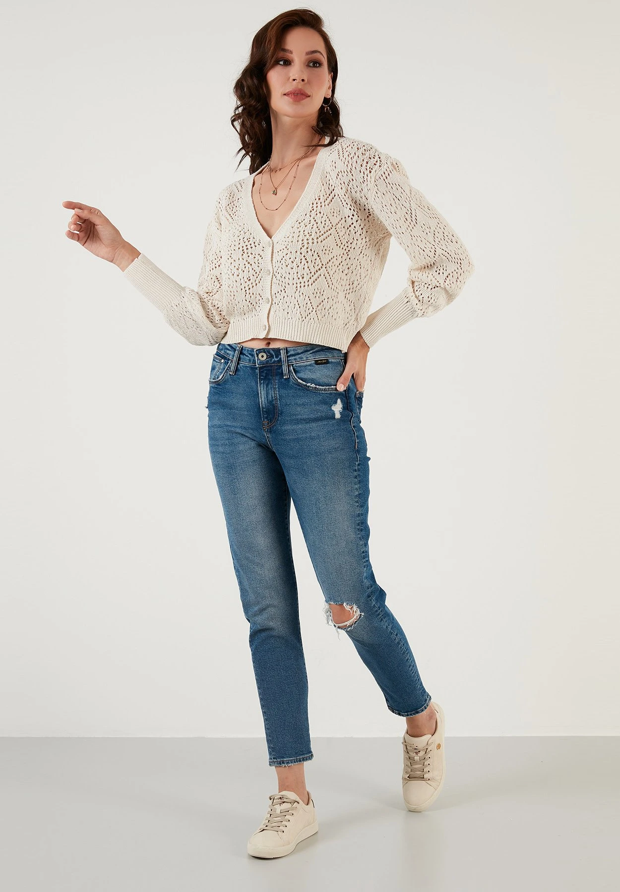 LELA Regular FitCardiganEcru Donna Maglieria L6S21I02V-A11 2 LELA Regular FitCardiganEcru Donna Maglieria L6S21I02V-A11 - immagine 2