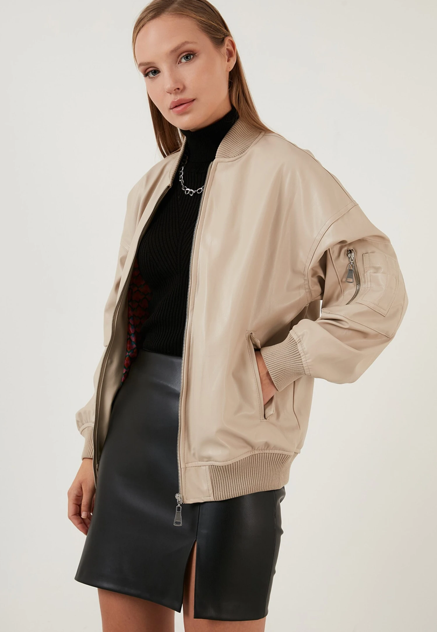 LELA Loose FitGiacca In SimilpelleStone Donna Giacche E Blazer L6S21U01P-C11 6 LELA Loose FitGiacca In SimilpelleStone Donna Giacche E Blazer L6S21U01P-C11 - immagine 6