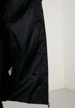 LELA Regular FitCappotto InvernaleBlack Donna Cappotti L6S21U00T-Q11 -Lela 990ef05e2925499abf57adb89ed82098