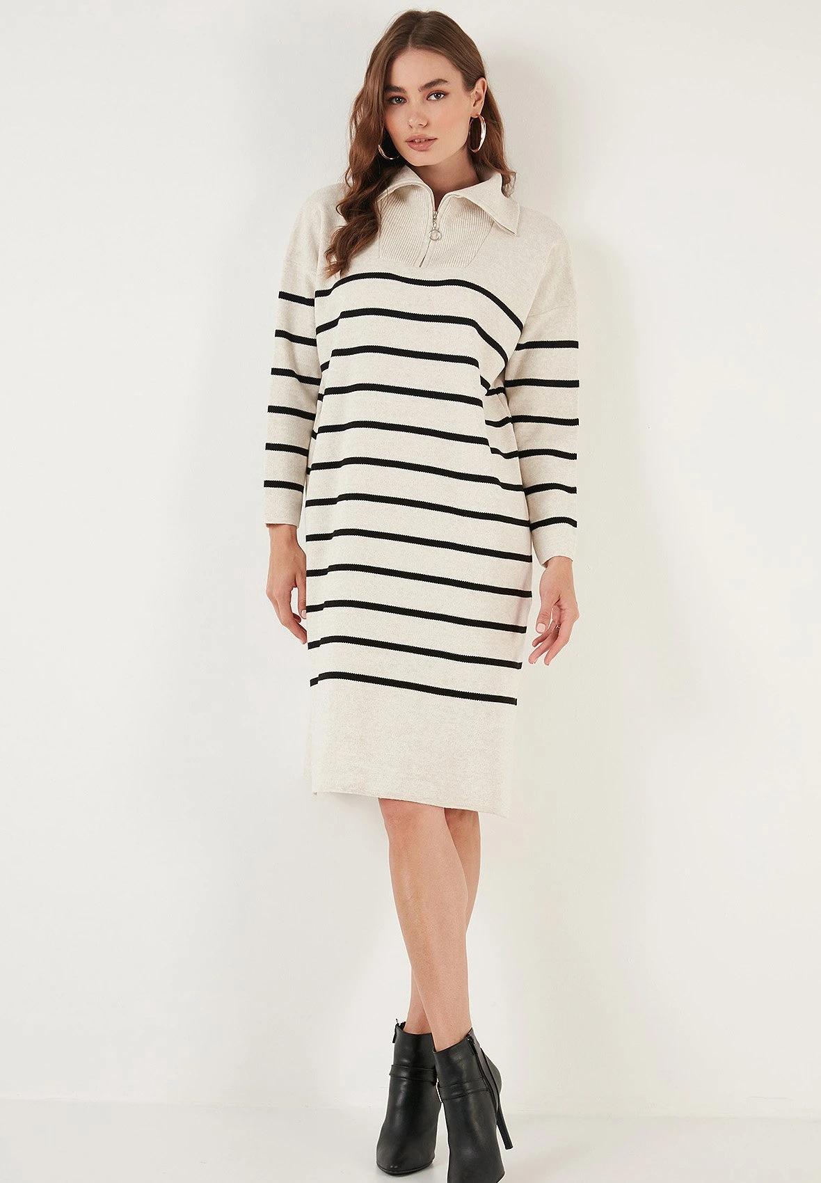 LELA Abito In Maglia - Cream/Black 2 LELA Abito In Maglia - Cream/Black - immagine 2