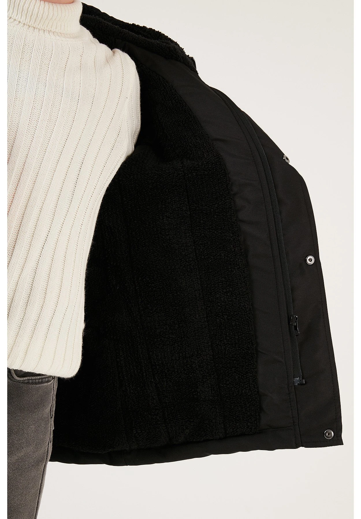 LELA Regular FitCappotto InvernaleBlack Bambini Abbigliamento Outwear L6S24L00R-Q11 3 LELA Regular FitCappotto InvernaleBlack Bambini Abbigliamento Outwear L6S24L00R-Q11 - immagine 3