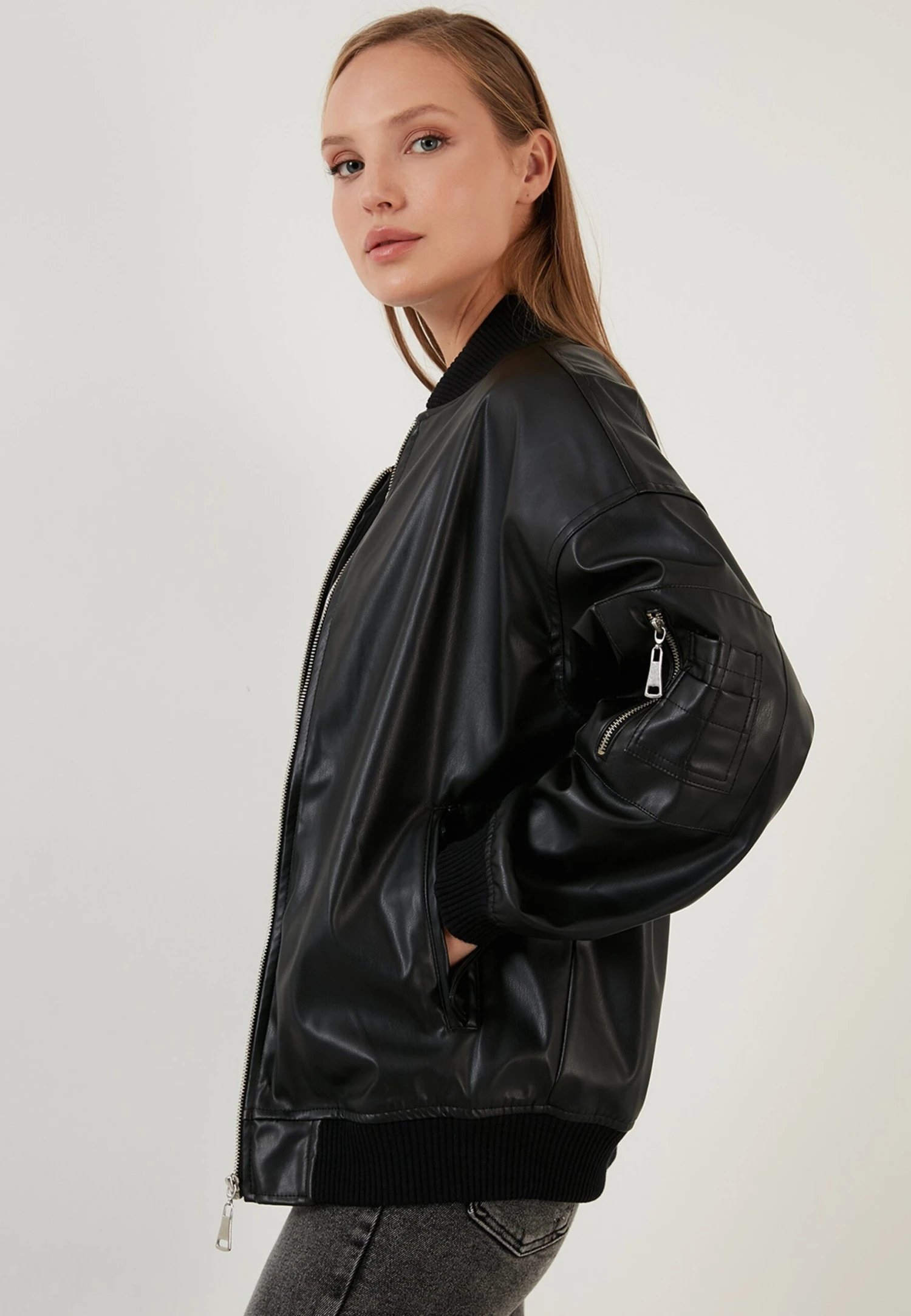 LELA Loose FitGiacca In SimilpelleBlack Donna Giacche E Blazer L6S21U01P-Q11 6 LELA Loose FitGiacca In SimilpelleBlack Donna Giacche E Blazer L6S21U01P-Q11 - immagine 6