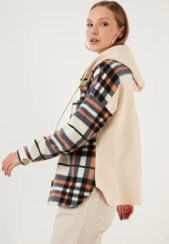 LELA Loose Fit - Cappotto Corto - Orange -Lela c0188f40477642d7afb91592dd1ad9eb