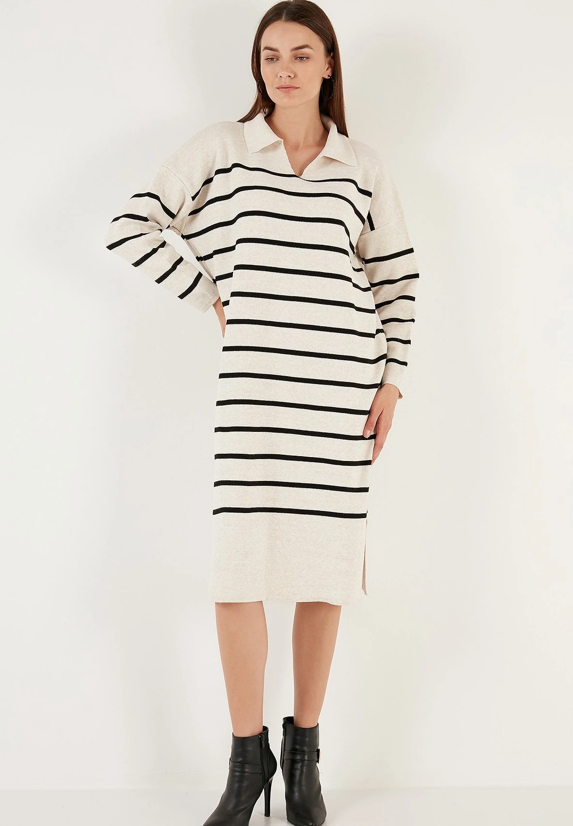 LELA Abito In Maglia - Light Stone Black 1 LELA Abito In Maglia - Light Stone Black