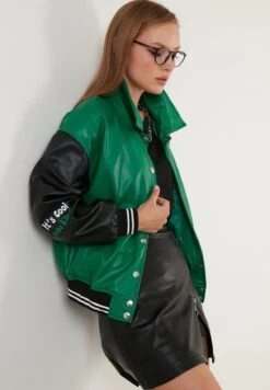 LELA Loose FitGiacca In SimilpelleBenetton Color Donna Giacche E Blazer L6S21U01C-M11 -Lela e437c1d9b8a94684a0c8812fac988a07