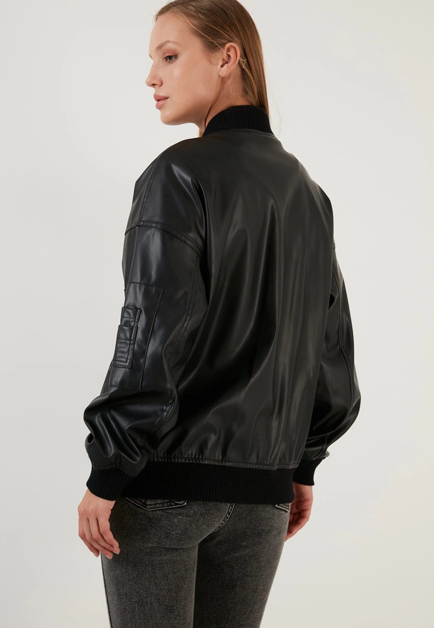 LELA Loose FitGiacca In SimilpelleBlack Donna Giacche E Blazer L6S21U01P-Q11 3 LELA Loose FitGiacca In SimilpelleBlack Donna Giacche E Blazer L6S21U01P-Q11 - immagine 3