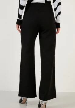 LELA PantaloniBlack Donna Pantaloni L6S21A01B-Q11 -Lela f1e81cb5fae446fd8b480a2d95793903