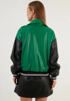 LELA Loose FitGiacca In SimilpelleBenetton Color Donna Giacche E Blazer L6S21U01C-M11 -Lela f7afb24cd2f94c2490390bce7215c0c4