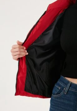 LELA Regular FitGiacca InvernaleRed Donna Giacche E Blazer L6S21U025-G11 -Lela f84ff25d0122426dab30c4ded0e6ace6